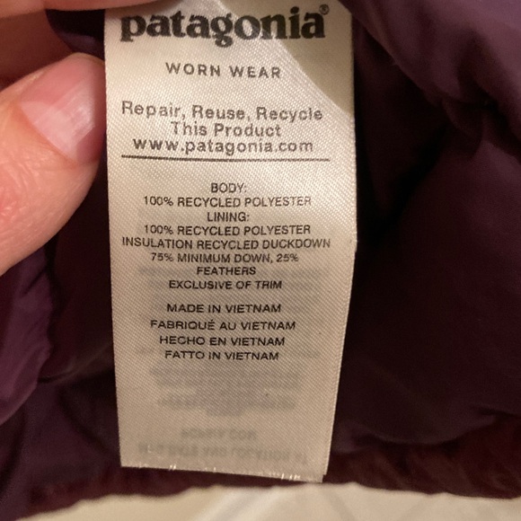 Patagonia Hi Loft Down Sweater Hoodie Burgundy - Picture 8 of 8